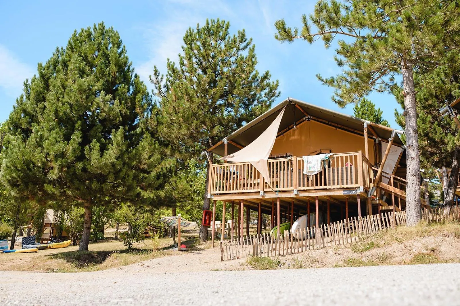Luxury tent Glamping Hautes-Alpes Prunieres France