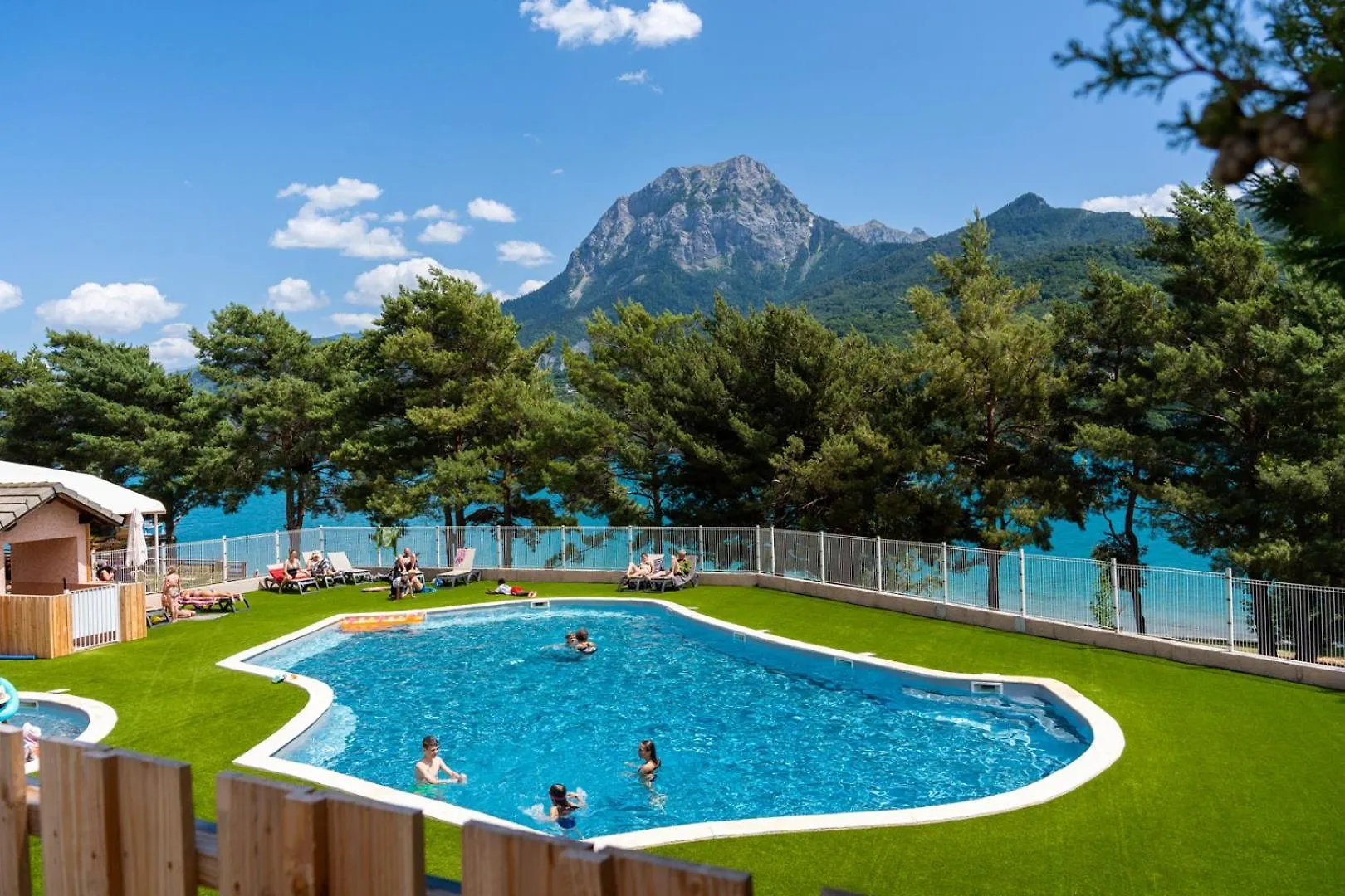 Luxury tent Glamping Hautes-Alpes Prunieres France